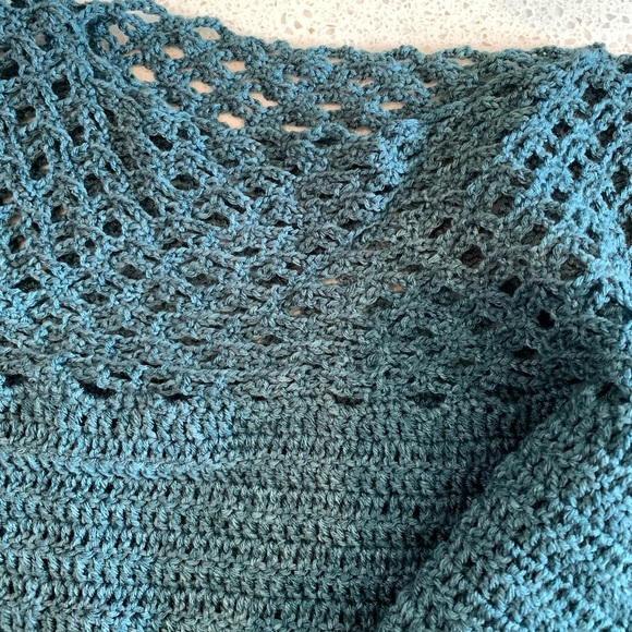 NWOT. Hand-crafted top with lacey design at shoulder/neckline - Picture 2 of 2